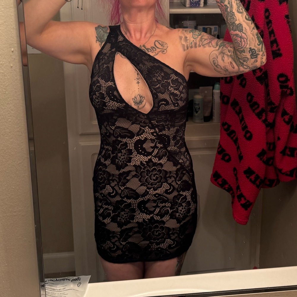 Fashion Nova Black Floral Lace One Shoulder Dress